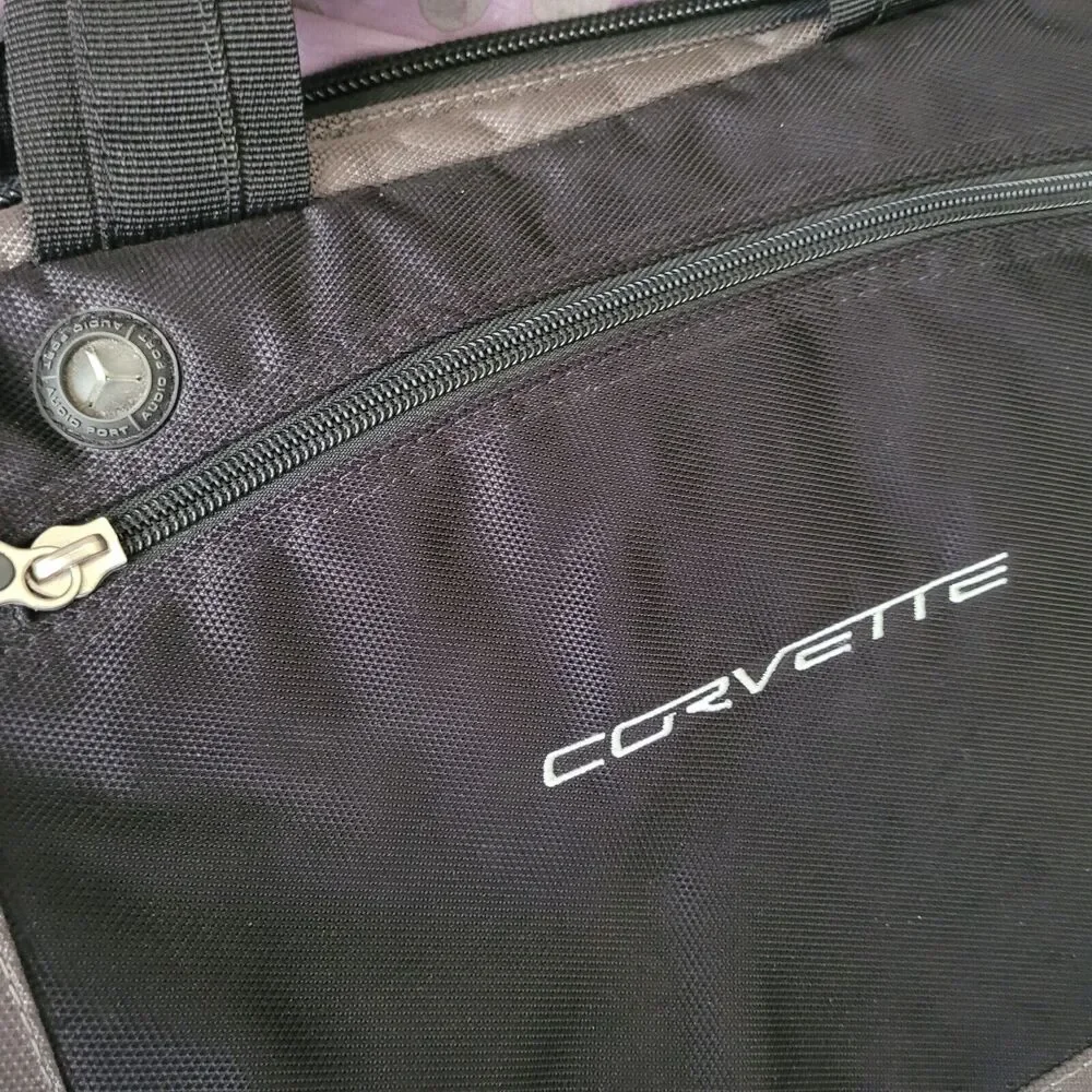 OGIO Technologio Corvette RS.655 Laptop Organizer Messenger Bag Black